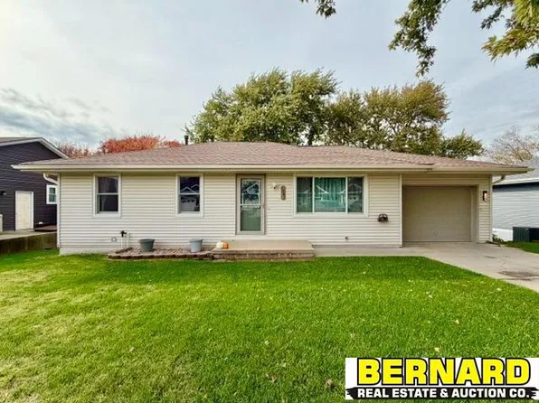 1241 N 13th St, Nebraska City, NE 68410