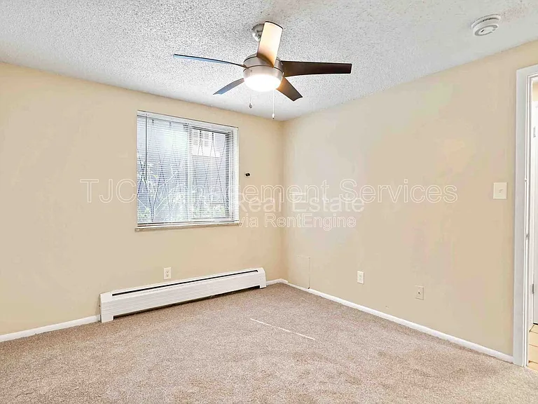 27 S Sherman St #101 — Photo 7