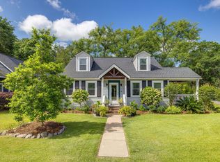 304 Magnolia Rd, Charleston, SC 29407