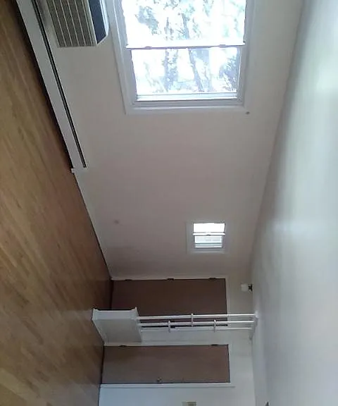 1118 Greenleaf Ave #1-B — Photo 8