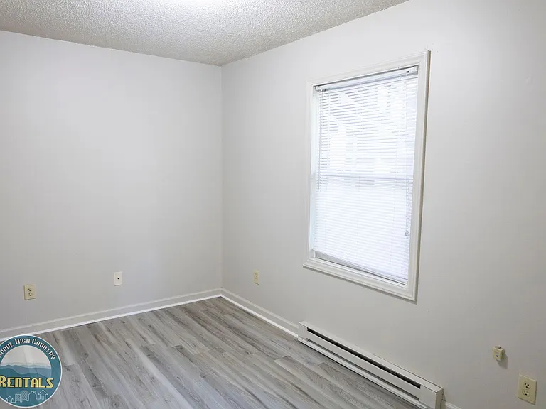 New River Farms - 4bd/2ba: Centrally Located! Pet Friendly! Call For Special Pricing! — Photo 32