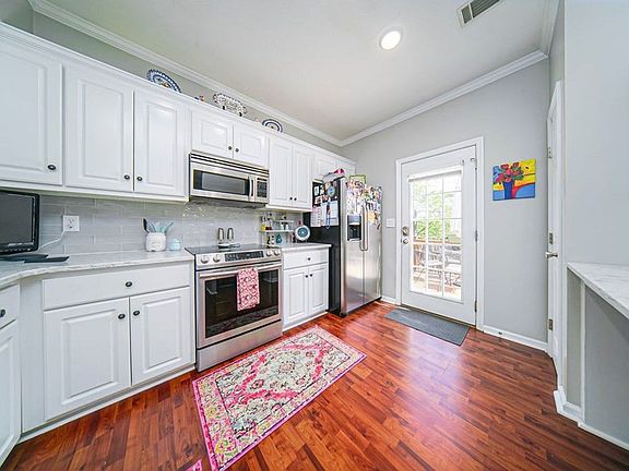 5th image of 2823 Brickrun Way