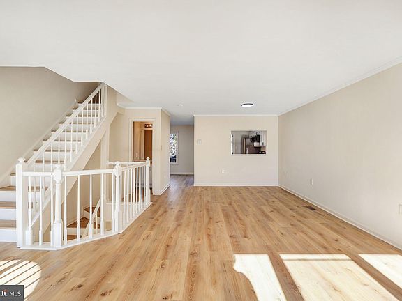 5th image of 13906 Ludington Pl