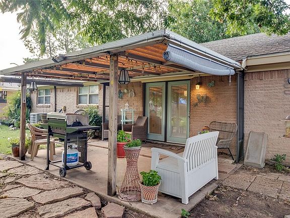 2nd image of 7621 Palomar Dr
