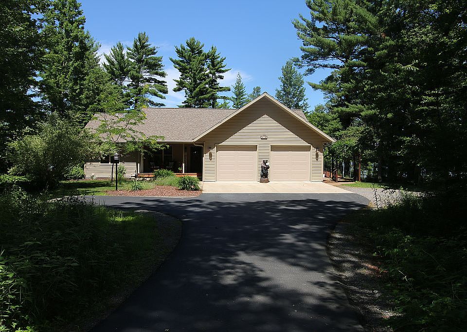 2nd image of 4774 Blackberry Ln