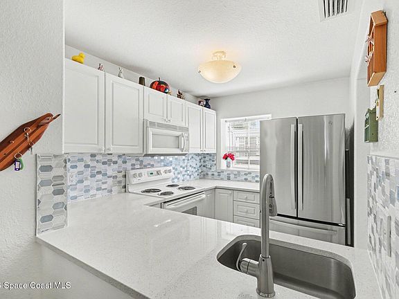 3rd image of 420 N Seaport Blvd