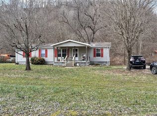 56 Jeri Ln, Milton, WV 25541