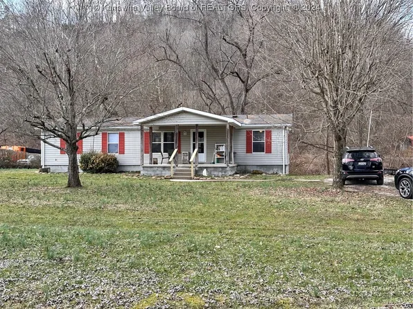 56 Jeri Ln, Milton, WV 25541