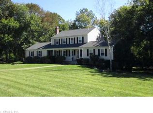 35 Pepperwood Ln, Branford, CT 06405