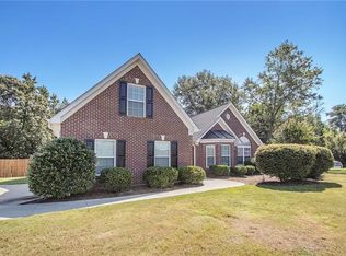 1028 Crown Landing Pkwy, McDonough, GA 30252