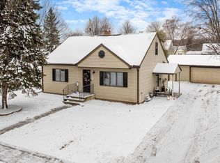 1021 Royal Blvd, Green Bay, WI 54303