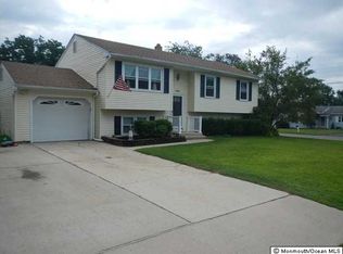 500 Burnside St, Toms River, NJ