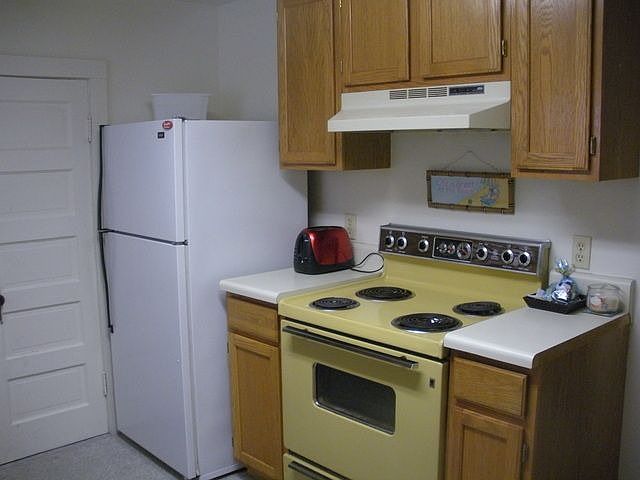 2nd image of 620 W Main St #3