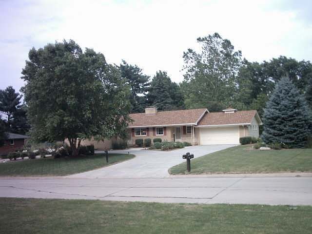 1st image of 1229 Skylark Dr