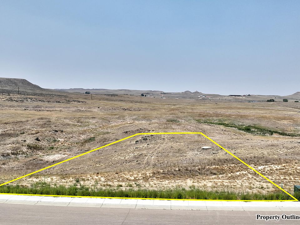 1st image of 520 Mountain Shadow Dr