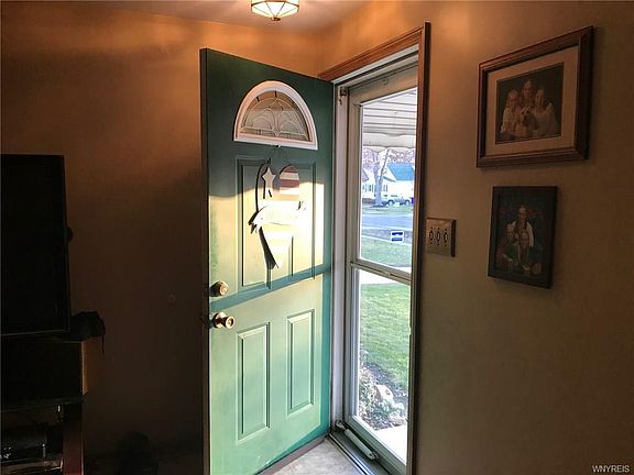 3rd image of 48 Covington Dr
