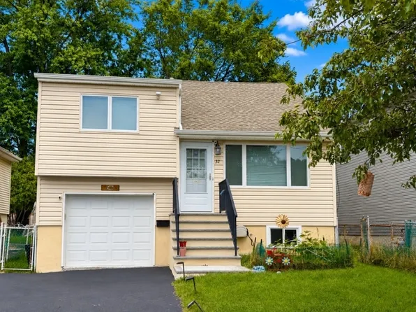 32 Pawnee Ave, Lake Hiawatha, NJ 07034