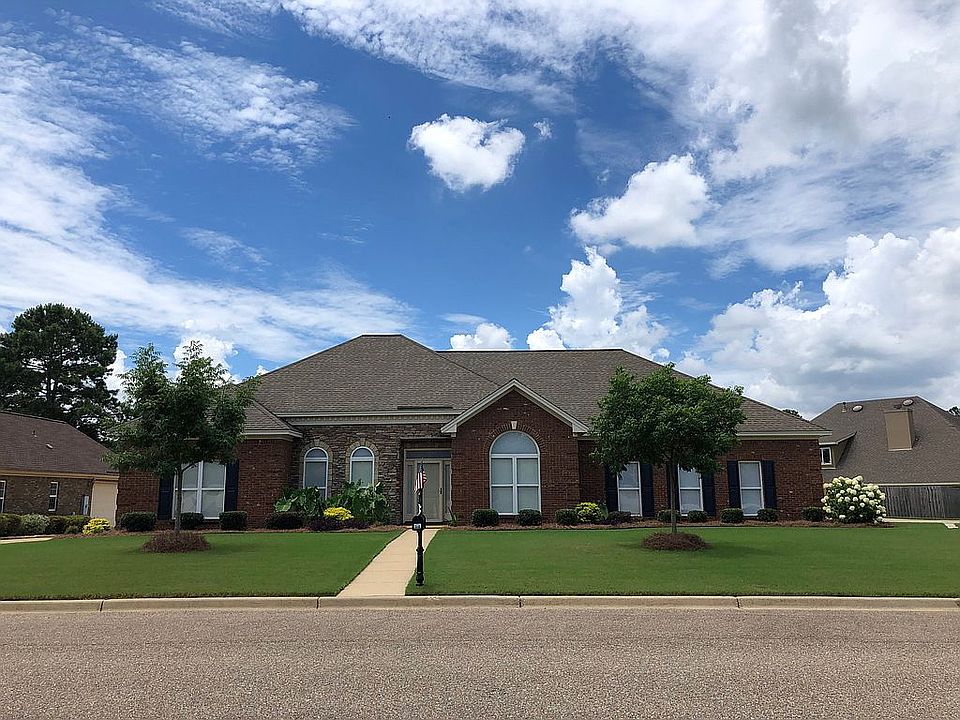 1st image of 667 Flagstaff Dr