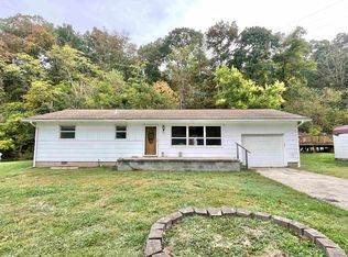 4 Novamont Dr, Kenova, WV 25530