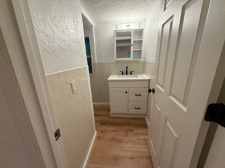 Bathroom (view from doorway)