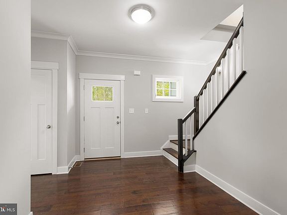 4th image of 2518 Regency Dr