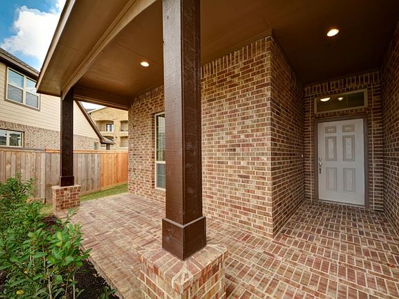 4th image of 23211 Verita Ct