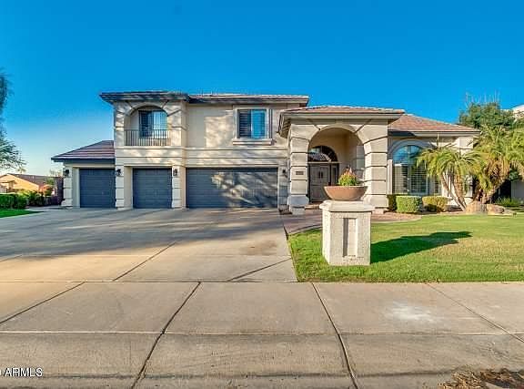 2nd image of 1350 E San Carlos Way