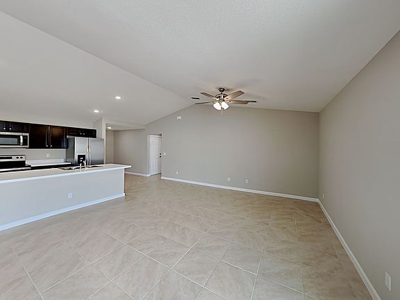 5th image of 1236 SE Navajo Ln