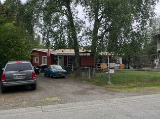 2214 Roosevelt Dr, Anchorage, AK 99517