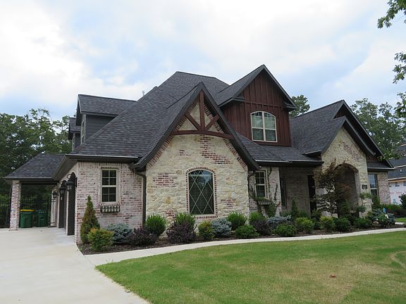 2nd image of 1410 Le Chesnay Dr