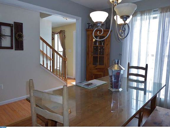 4th image of 231 Turners Pond Dr