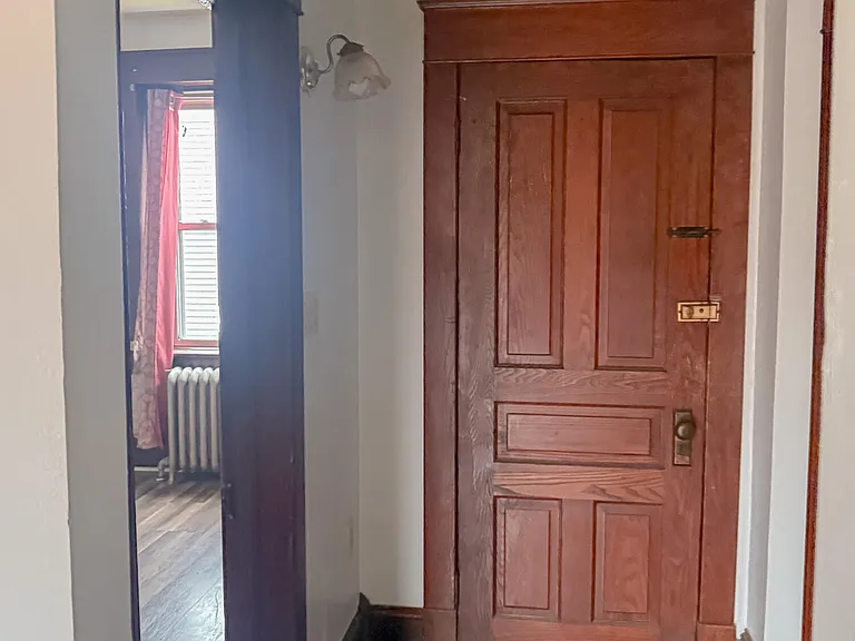 229 Ridge St #2B — Photo 7