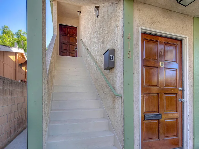 412 N Venice Blvd #B — Photo 4