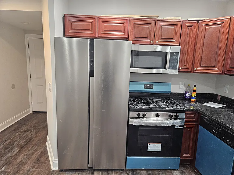1015 S Beechfield Ave — Photo 36