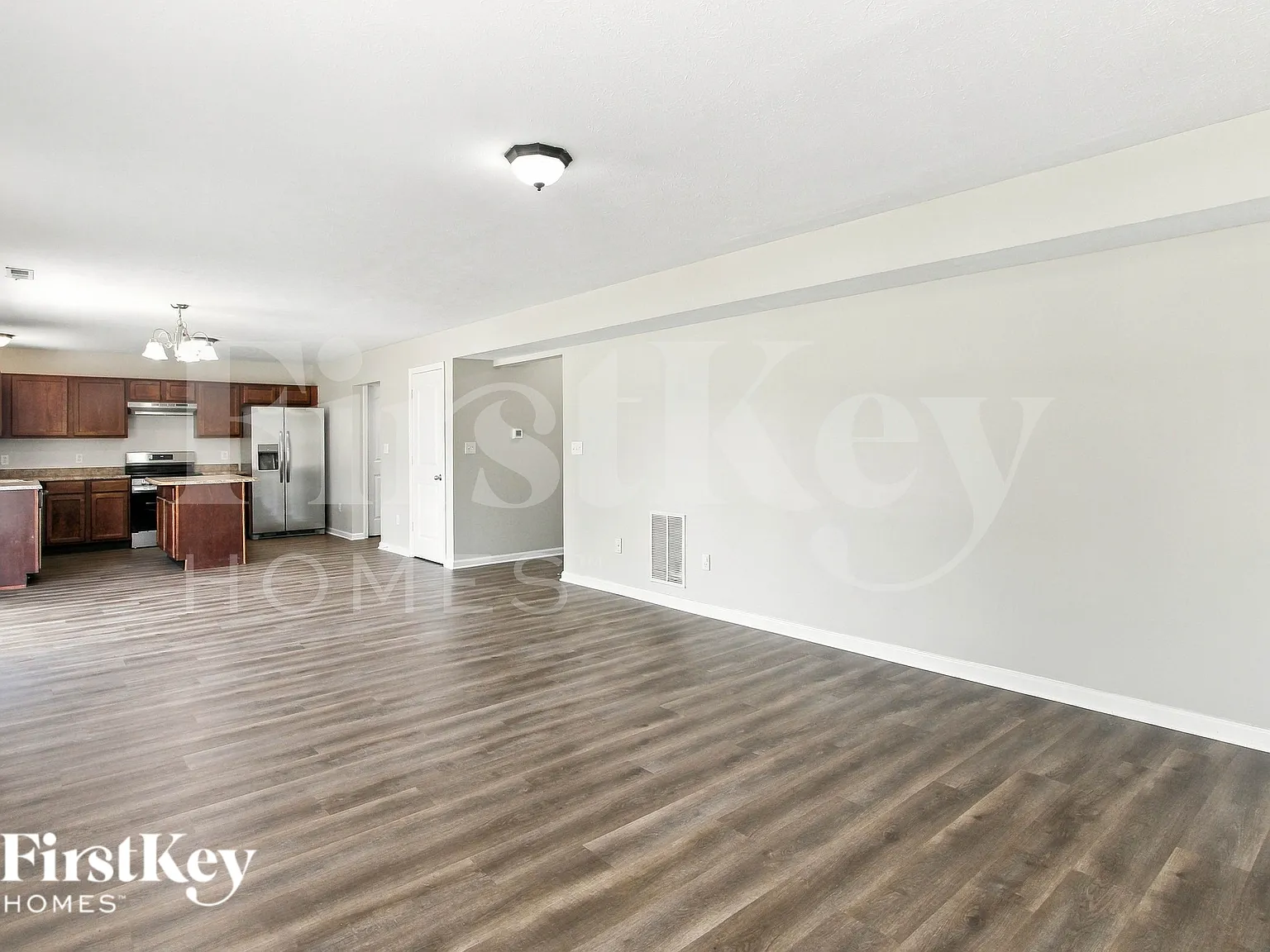 4 bed, 3.0 bath, 2227 sqft, $2,170 — Photo 4