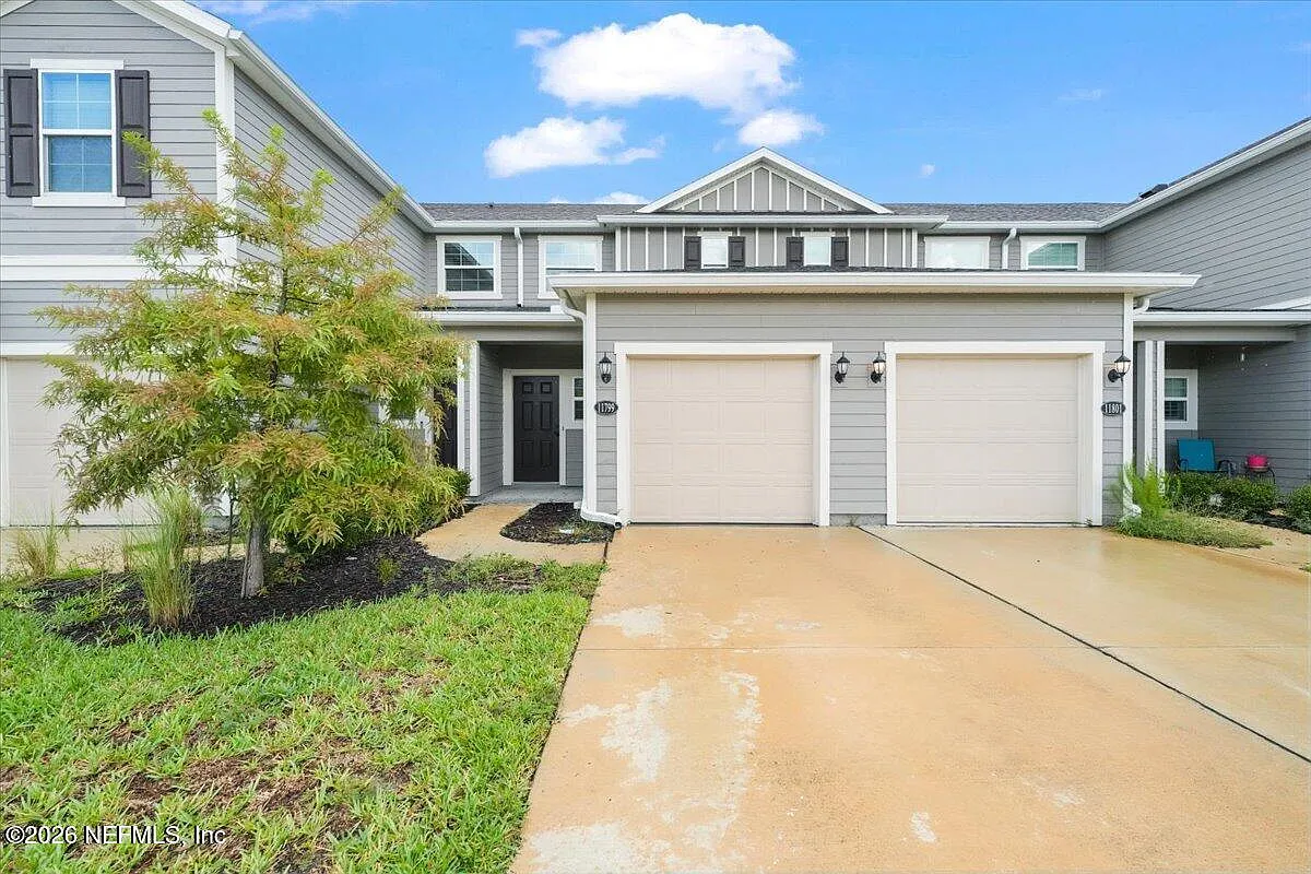 2 bed, 2.5 bath, 1165 sqft, $1,700 — Photo 1
