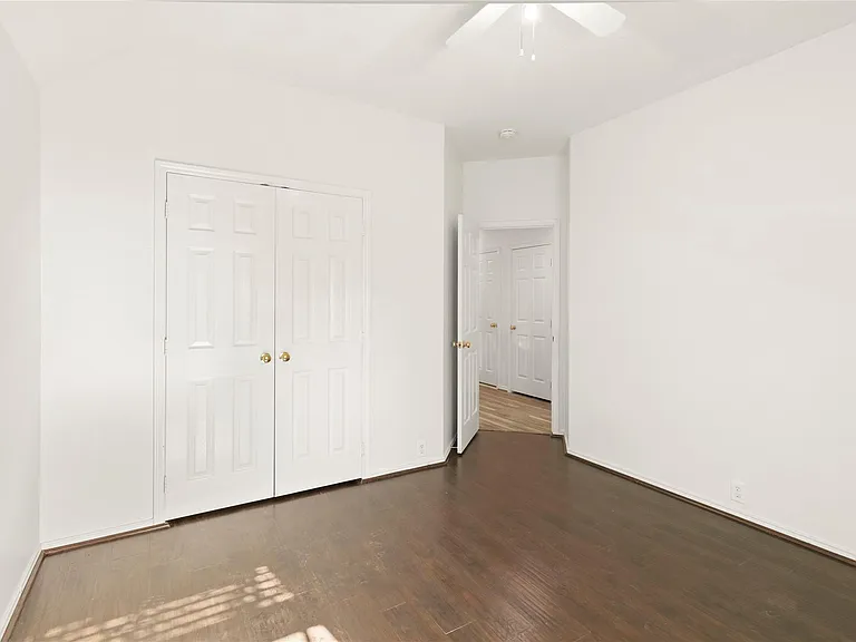 20510 Pioneer Bend Ct — Photo 36