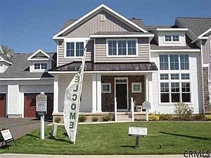 1st image of 4 Mulberry Dr