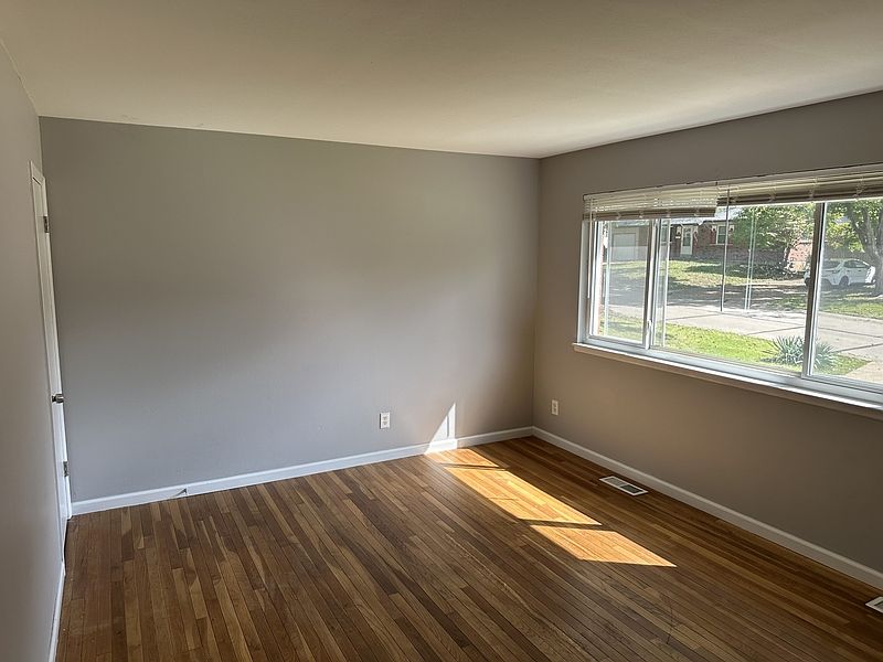 1st image of 7373 Tannoia Dr