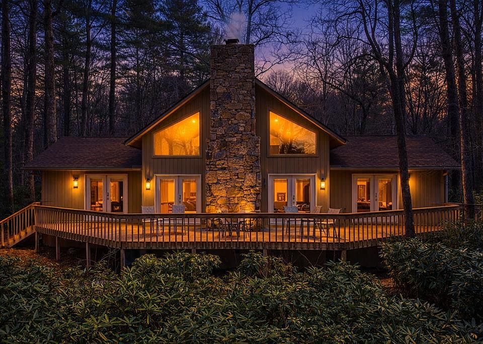 1st image of 120 Holly Forest Ct