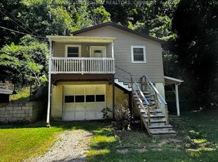 158 E Point Dr, Charleston, WV 25311