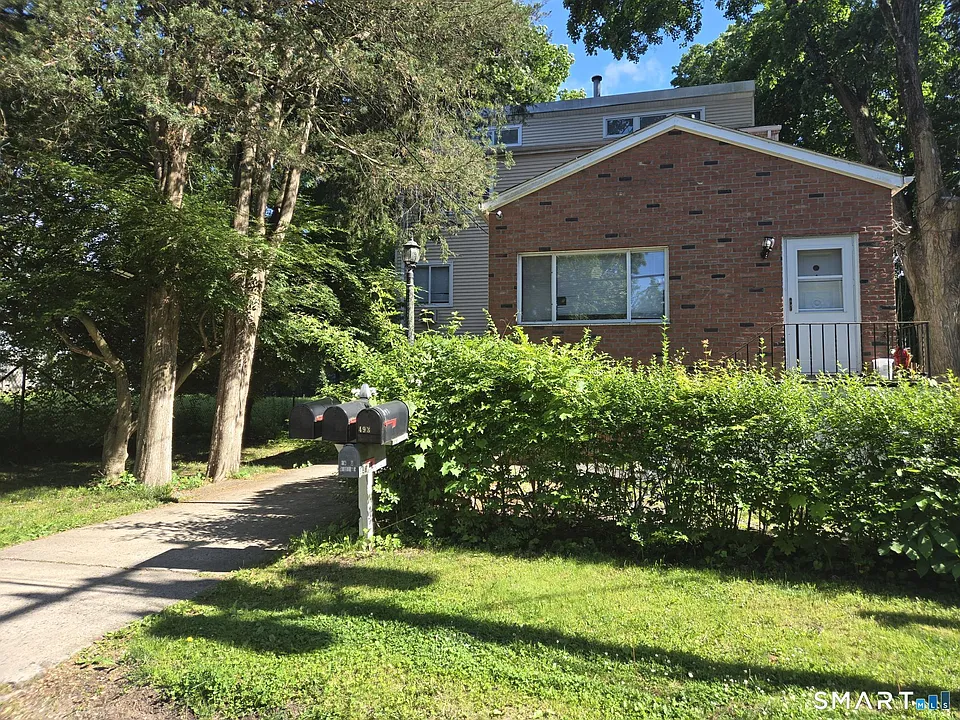 493 Den Ln