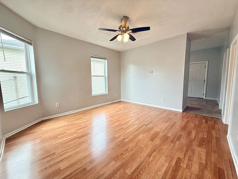 3254 Berwyn Pl #2 — Photo 11
