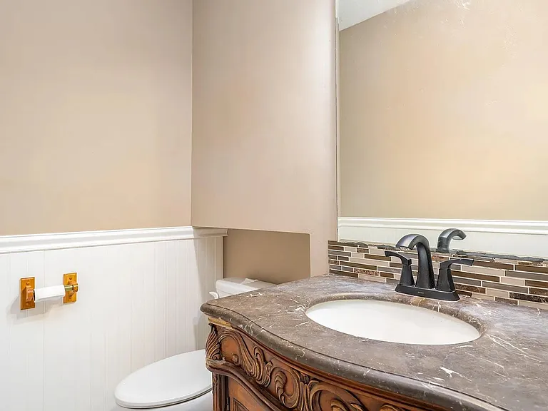 7320 Sandy Creek Dr — Photo 33
