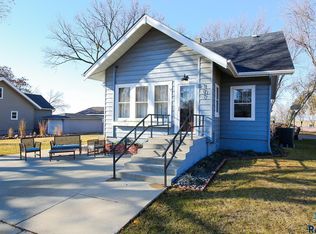107 N Washington St, Viborg, SD 57070