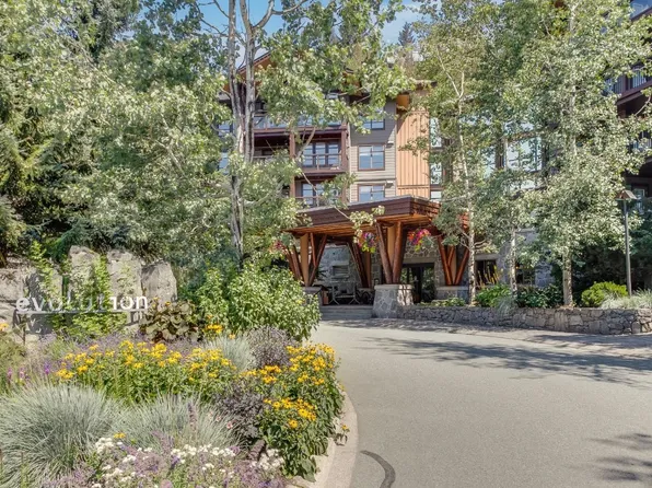 2020 London Ln #314A, Whistler, BC V8E 0B6