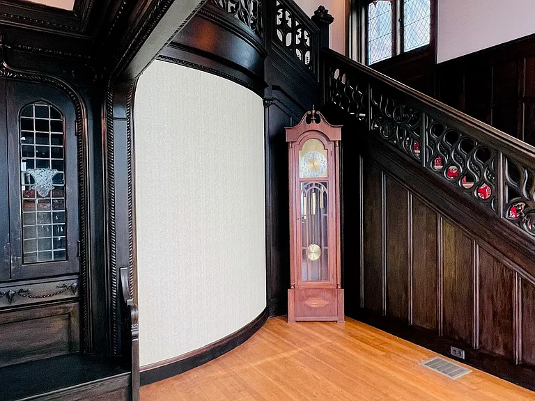 507 Delaware Ave — Photo 2