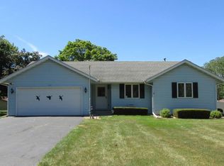102 N Perene Ave, Byron, IL 61010