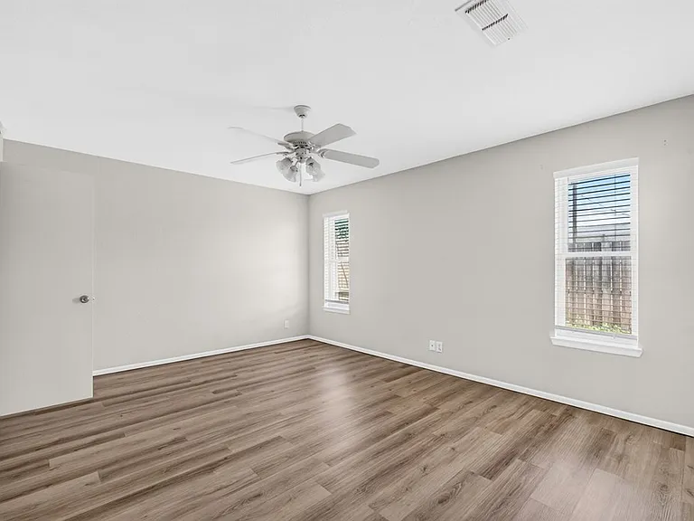 4319 Storey Ave #B — Photo 21