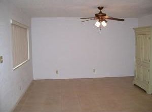 5th image of 802 W Tiffany Dr APT 1
